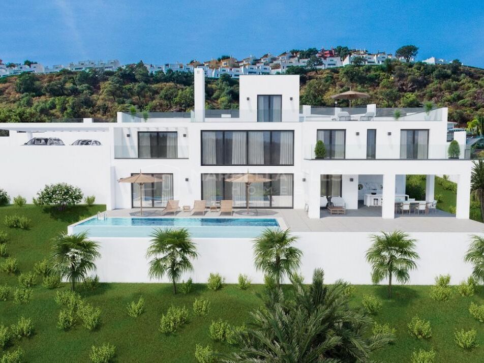 Villa moderne neuve à vendre à La Mairena, Marbella – vue mer, piscine à débordement et intimité totale