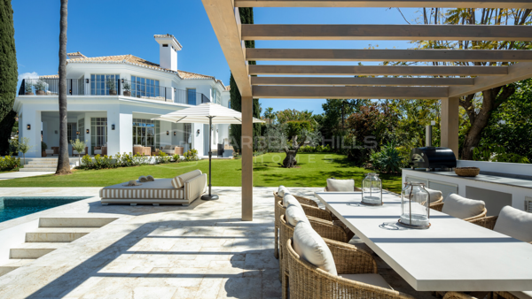Villa de luxe à vendre à Nueva Andalucía Marbella – Villa contemporaine dans la Golf Valley près de Puerto Banús
