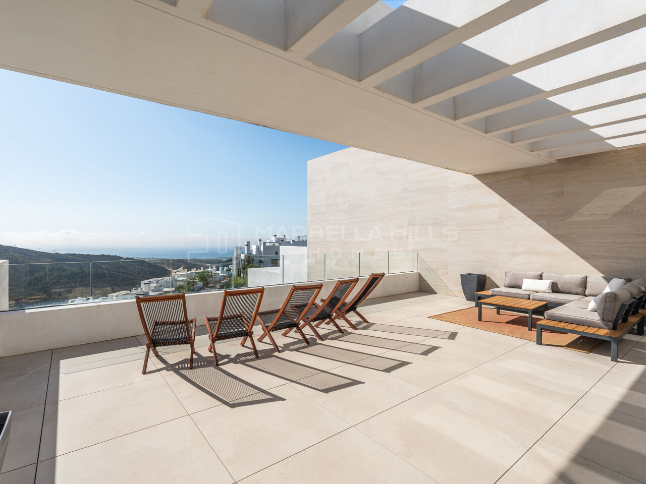 Appartement en penthouse moderne avec solarium et vues panoramiques sur la mer à vendre à Palo Alto, Ojén – un style de vie de luxe près de Marbella