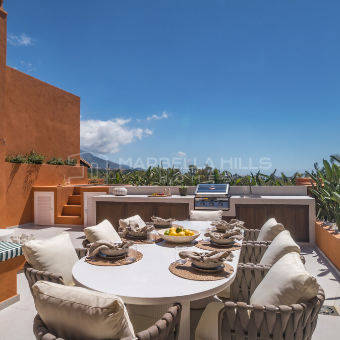 Penthouse Duplex de Luxe avec Vue Panoramique à Nueva Andalucía