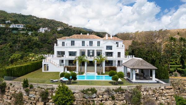 Luxury Andalusian Mansin for Sale in Marbella | Sea Views, Spa, Cinema & 5,000 m² Plot
