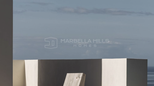 Contemporary Villa for Sale in Altos de los Monteros, Marbella with Panoramic Sea Views