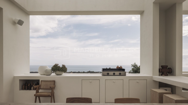 Contemporary Villa for Sale in Altos de los Monteros, Marbella with Panoramic Sea Views
