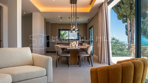 Modern Andalusian Villa for Sale in Benahavís with Panoramic Sea Views