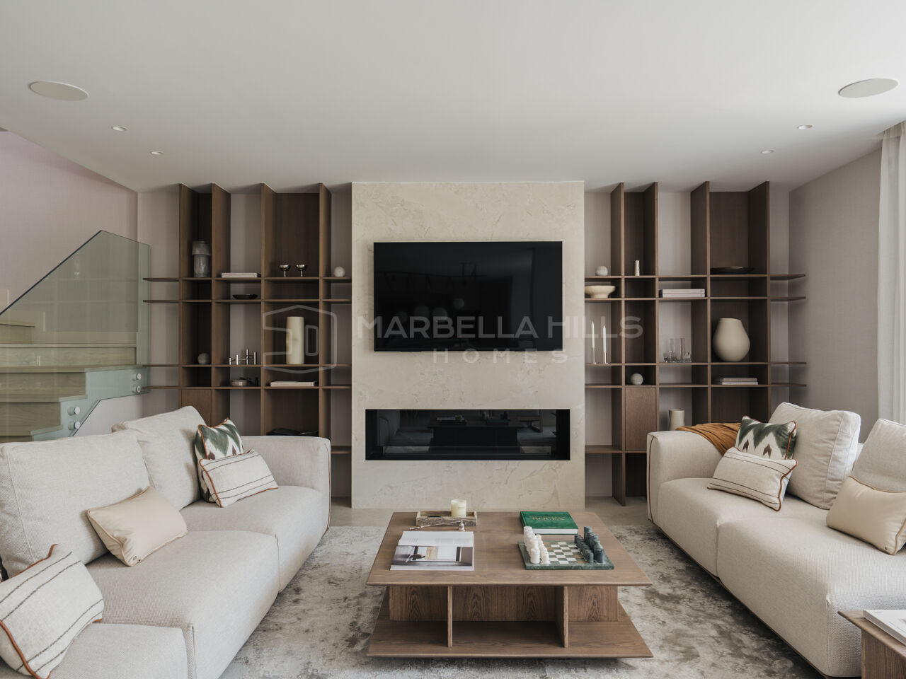 Renovated Duplex Apartment for Sale in Alcores del Golf, Nueva Andalucía