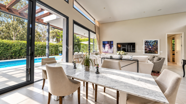 Moderner Bungalow zum Verkauf in Atalaya, Estepona