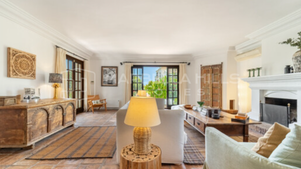 Mediterranean Villa for Sale in Marbella Hill Club, Golden Mile