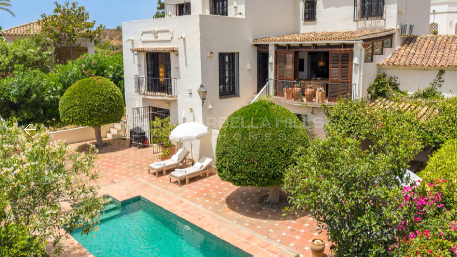 Villa mediterránea en venta en Marbella Hill Club, Milla de Oro
