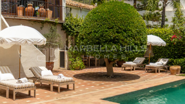 Mediterranean Villa for Sale in Marbella Hill Club, Golden Mile