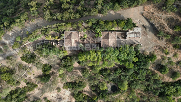 Villa de luxe à vendre à Istán avec vues panoramiques sur les montagnes