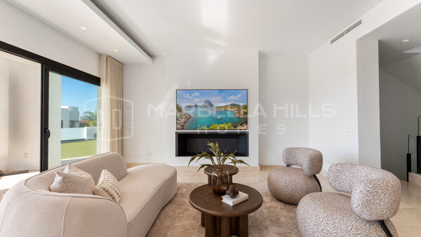Villa contemporaine en première ligne de golf à Atalaya Golf, Benahavís