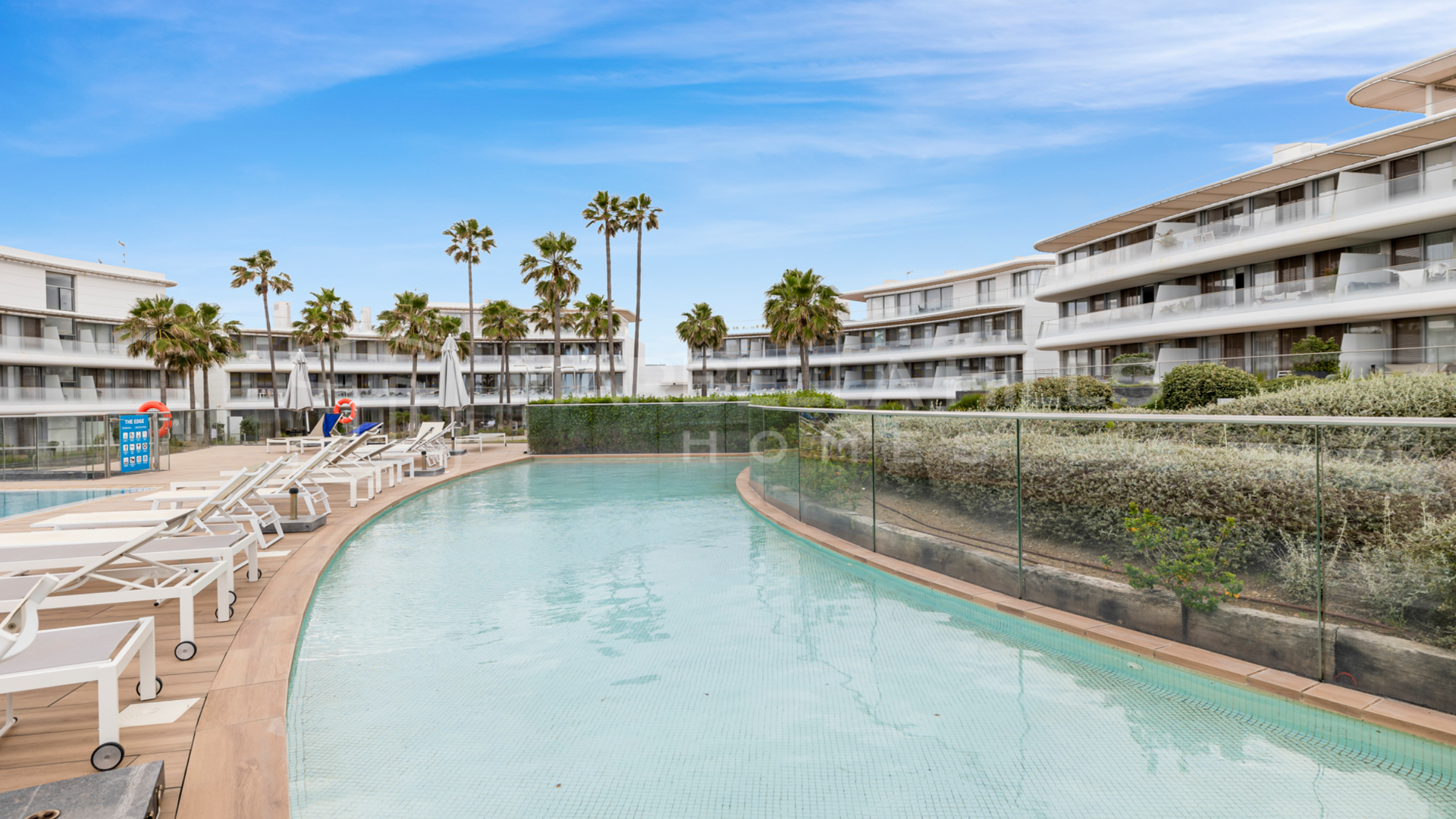 Appartement de 2 chambres en première ligne de mer à The Edge, Estepona