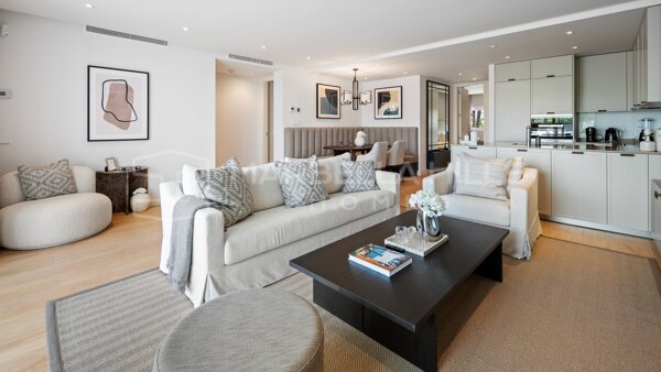 Appartement rénové de 3 chambres à vendre à Marina Puente Romano, Marbella
