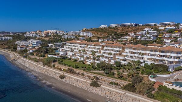 Penthouse duplex en front de mer avec vue mer à vendre à Sinfonía del Mar, Estepona