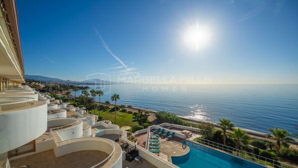 Penthouse duplex en front de mer avec vue mer à vendre à Sinfonía del Mar, Estepona