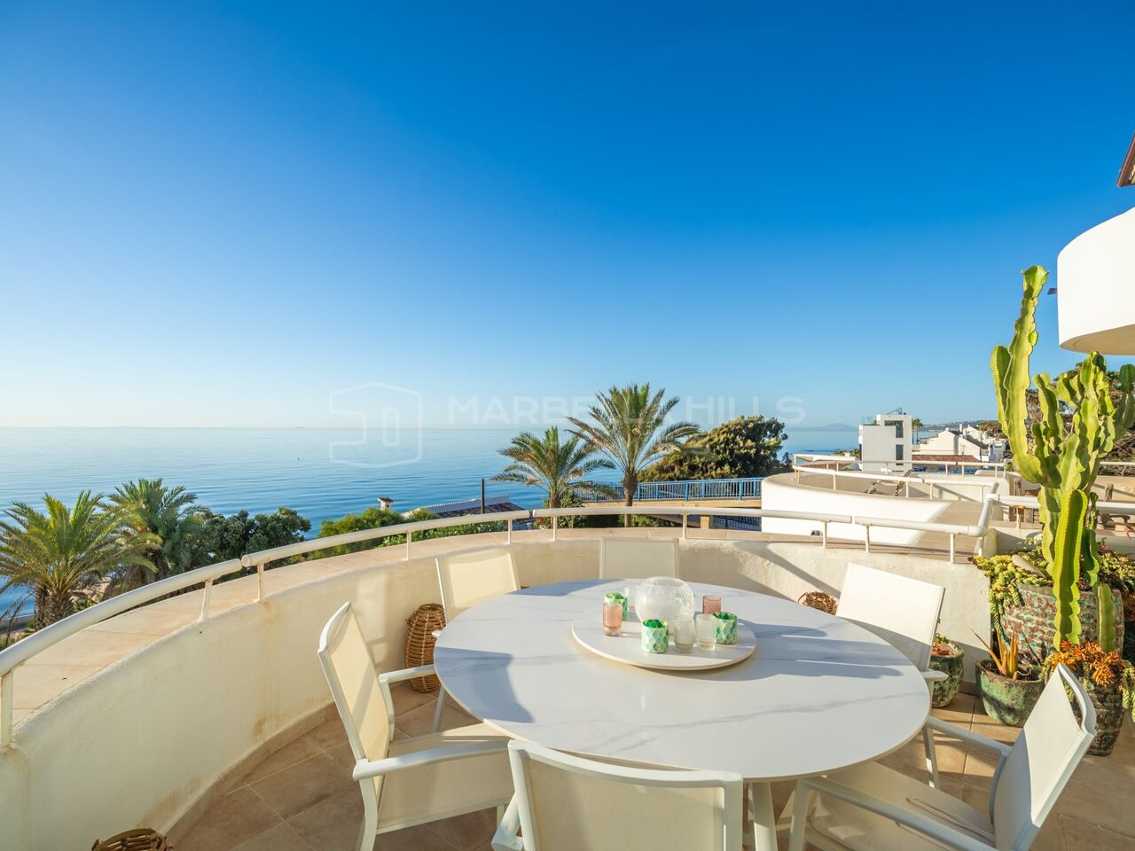 Penthouse duplex en front de mer avec vue mer à vendre à Sinfonía del Mar, Estepona