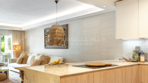 Renovated 2-Bedroom Apartment for Sale in Puente Romano II, Marbella Golden Mile