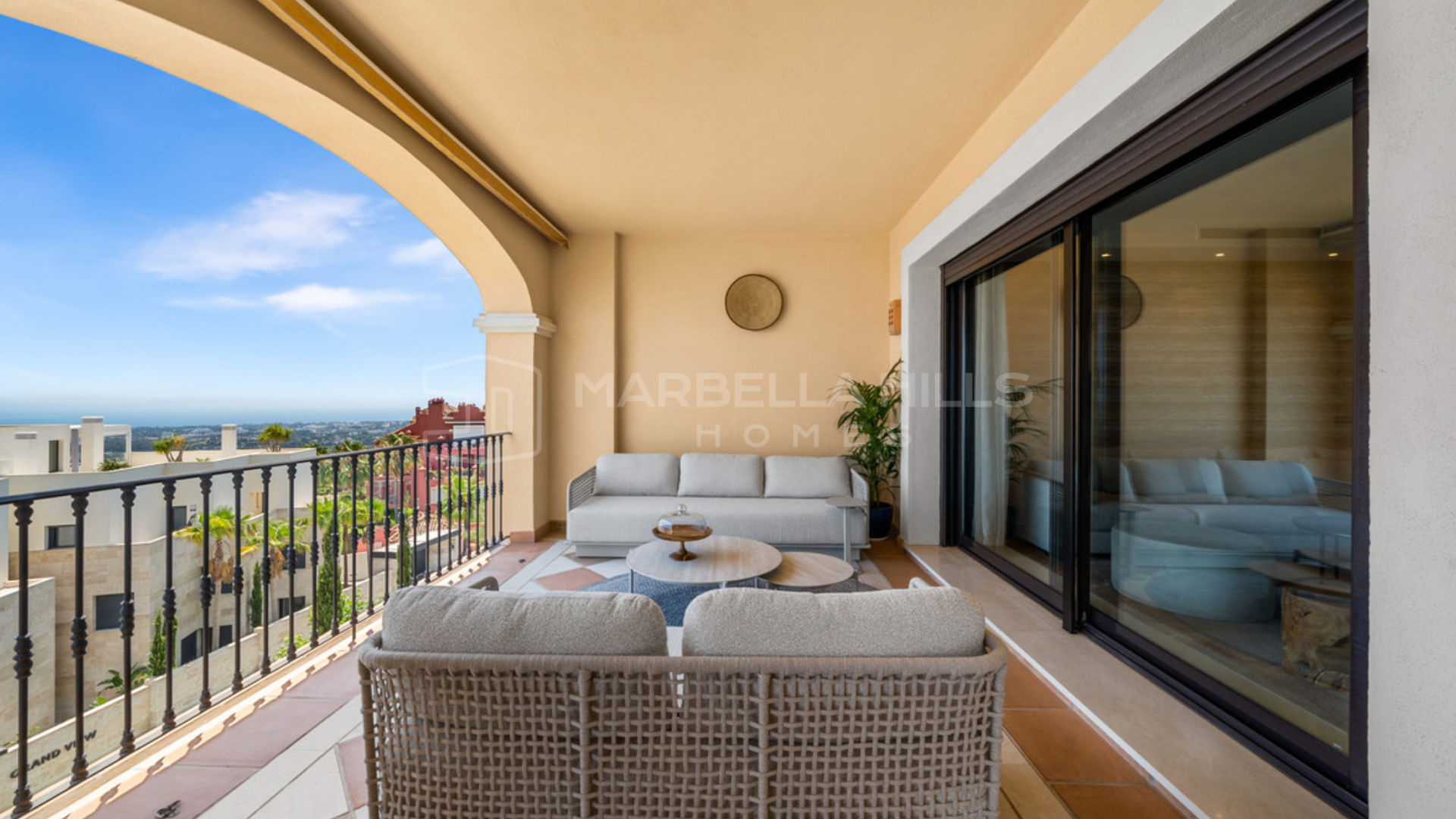 Elegant 2 bedroom Apartment with Panoramic Sea Views in Buenavista, La Quinta