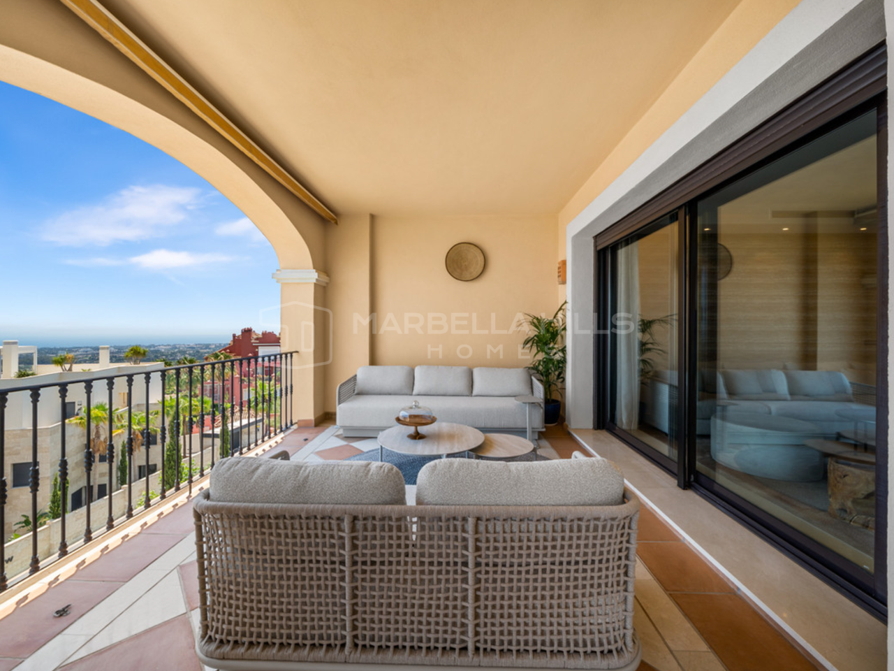 Elegant 2 bedroom Apartment with Panoramic Sea Views in Buenavista, La Quinta