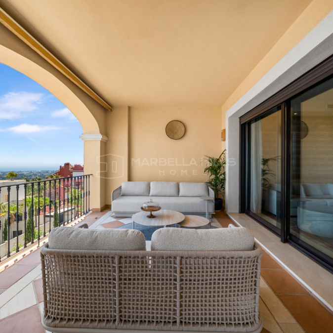 Elegant 2 bedroom Apartment with Panoramic Sea Views in Buenavista, La Quinta