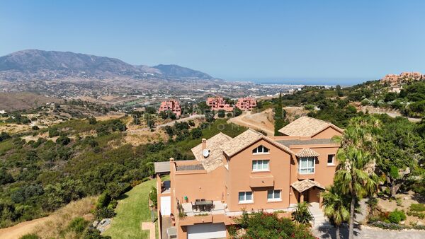 Exclusive Luxury Villa for Sale in La Mairena with Panoramic Sea Views and 7,793 m² Estate