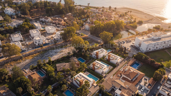 Exclusivas villas contemporáneas en venta en Cortijo Blanco, San Pedro de Alcántara