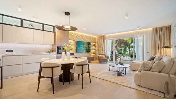 Renovated Apartment with Spacious Terrace in El Presidente, Estepona