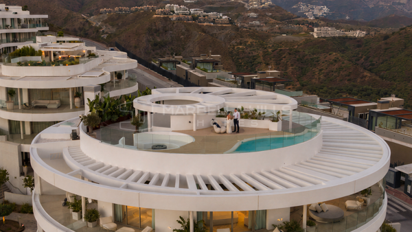 Appartement de luxe à vendre à The View Marbella avec vues panoramiques sur la mer