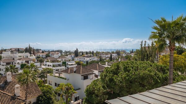 Renovated 3-Bedroom Duplex Penthouse for Sale in Monte Paraíso, Marbella Golden Mile