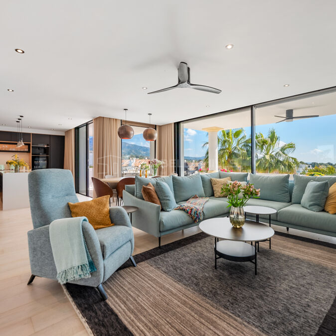 Renovated 3-Bedroom Duplex Penthouse for Sale in Monte Paraíso, Marbella Golden Mile