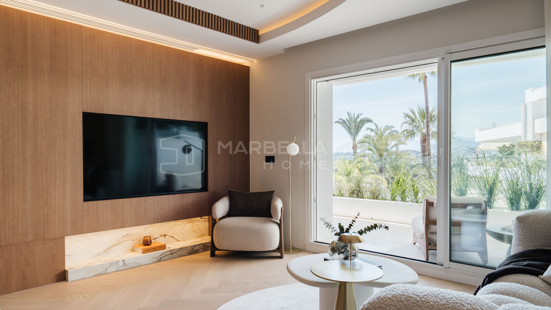 Renovated Apartment for Sale on Marbella’s Golden Mile in Las Terrazas de Las Lomas del Marbella Club
