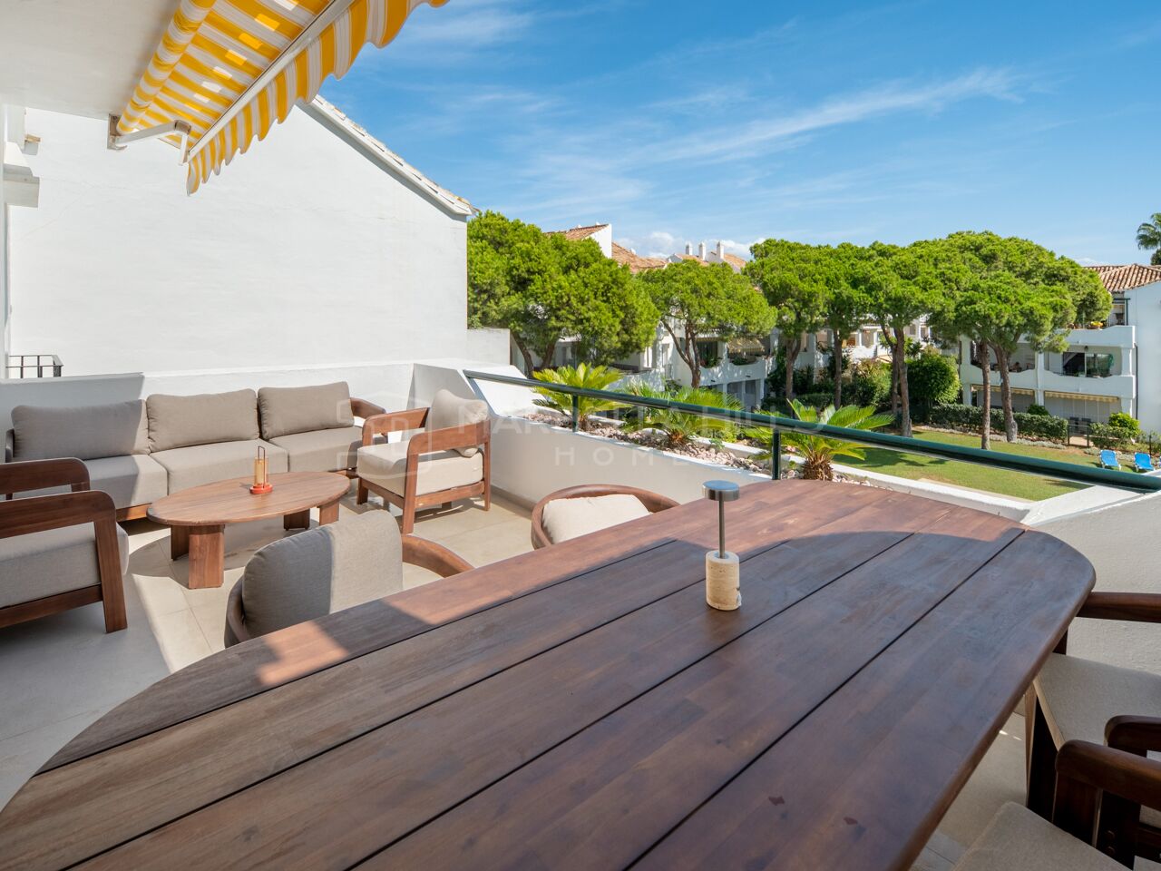 Penthouse rénové à vendre à El Presidente, Estepona