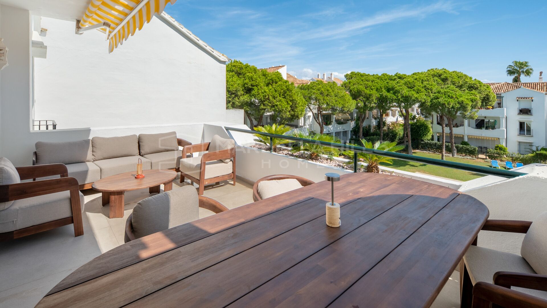 Penthouse rénové à vendre à El Presidente, Estepona