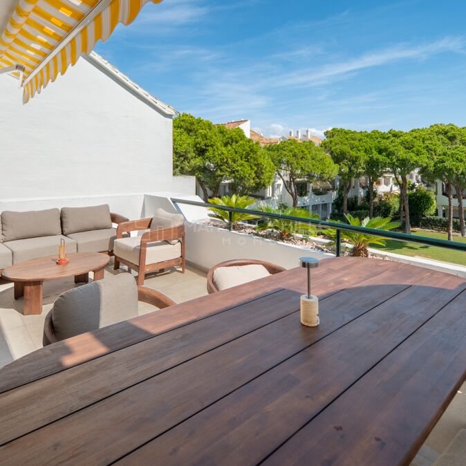 Penthouse rénové à vendre à El Presidente, Estepona