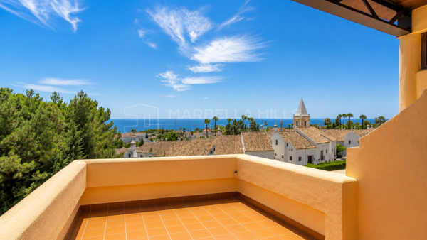 Maison de ville d’angle à vendre à Nagüeles, Golden Mile de Marbella, avec vue mer