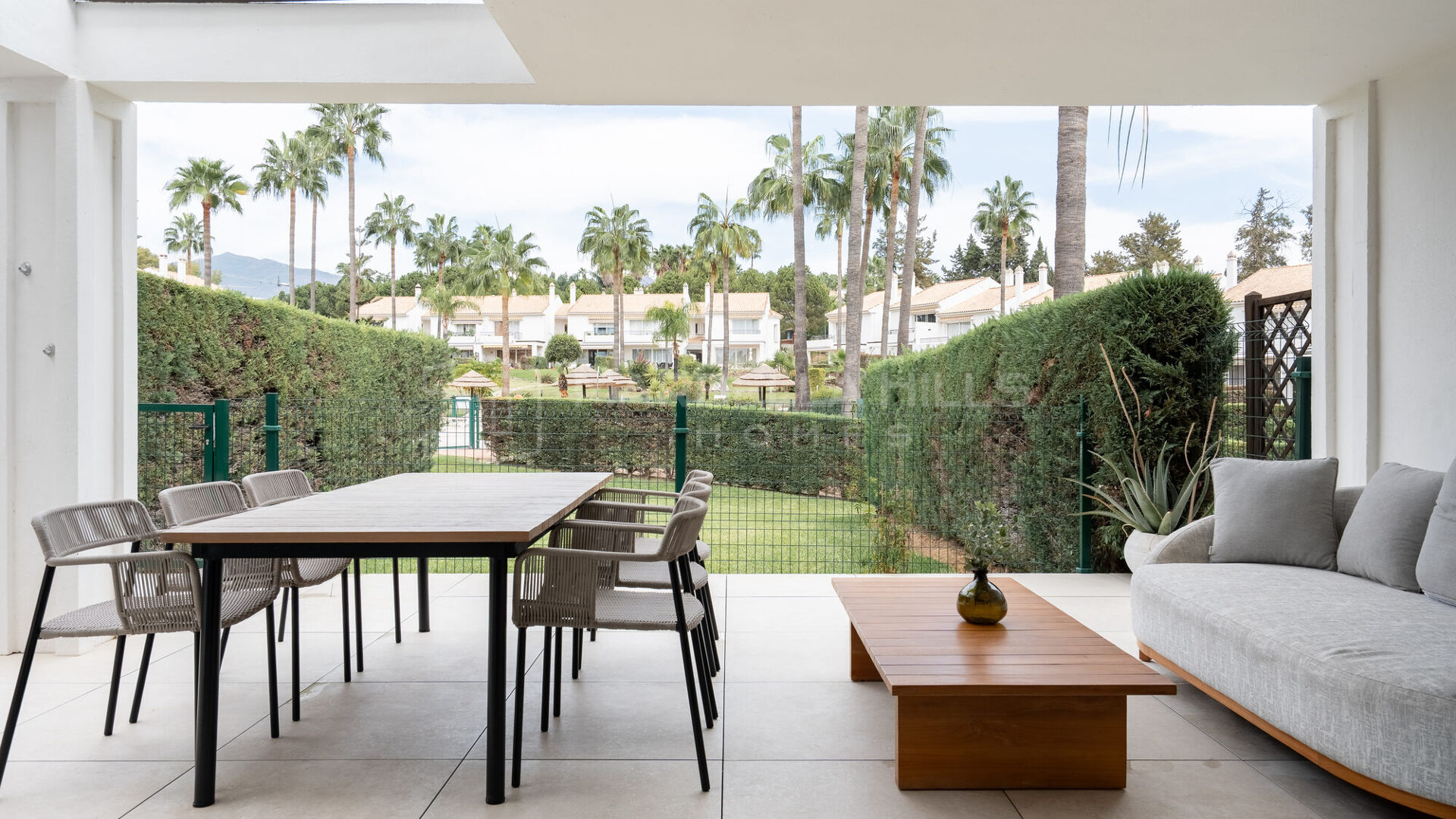 Renoviertes Reihenhaus mit drei Schlafzimmern und Garten in Paraíso Park, El Paraíso