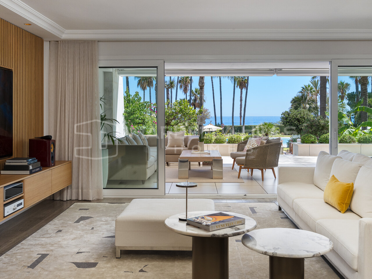 Fully Renovated Frontline Beach Apartment for Sale in Los Granados, Puerto Banús