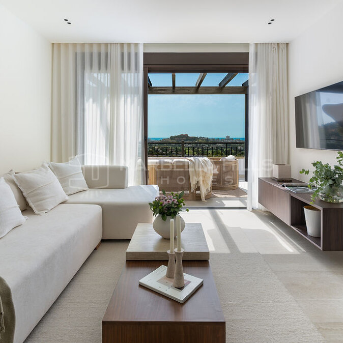 Penthouse rénové à vendre à La Quinta avec vues panoramiques sur la mer et les montagnes