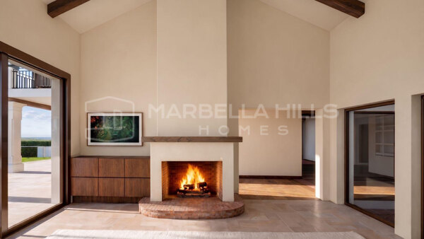 Renovated Andalusian Villa for Sale in El Rosario, Marbella East