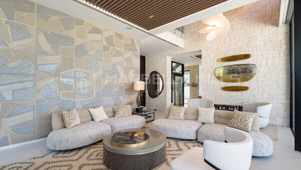 Villa contemporaine de luxe neuve en front de mer à Cortijo Blanco, San Pedro de Alcántara