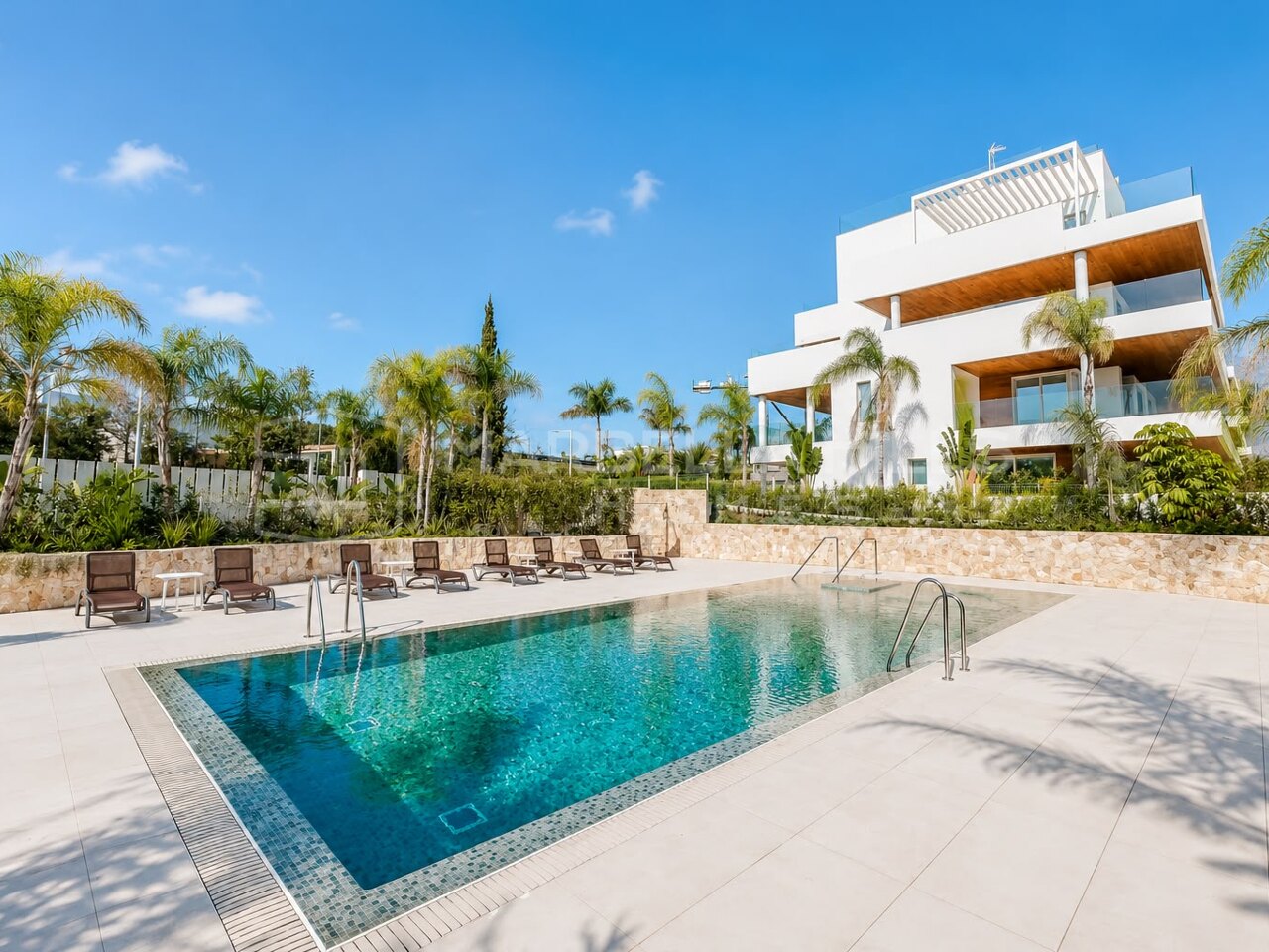 Modernes Apartment mit 3 Schlafzimmern zum Verkauf in Benalús, Goldene Meile von Marbella