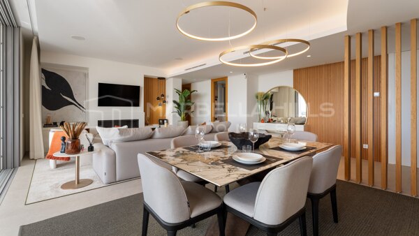 Appartement de luxe avec vue panoramique sur la mer à vendre à Quercus à Real de La Quinta, Benahavís