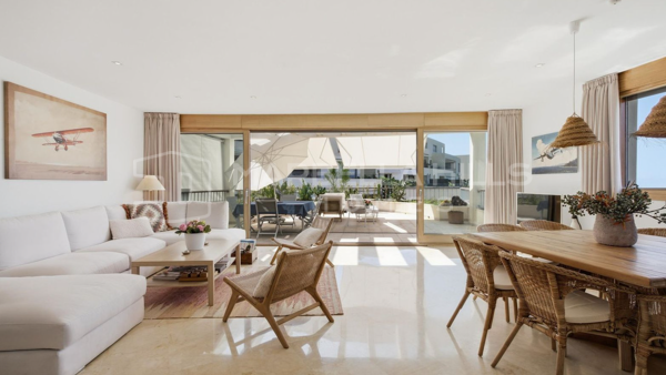 Sea View Penthouse for Sale in Los Altos de los Monteros, Marbella East