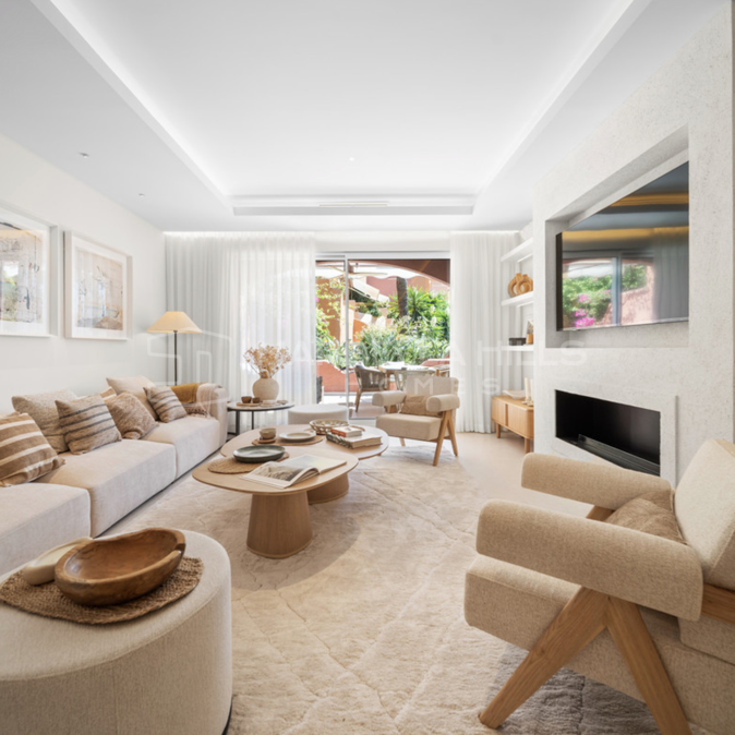 Luxury Townhouse for Sale in El Palmeral, Nueva Andalucía, Marbella