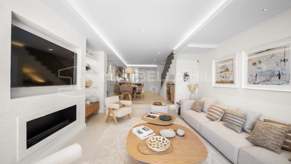 Luxuriöses Reihenhaus zum Verkauf in El Palmeral, Nueva Andalucía, Marbella