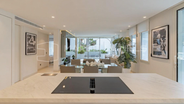 Luxuswohnung zum Verkauf in Marina Puente Romano an der Goldenen Meile von Marbella