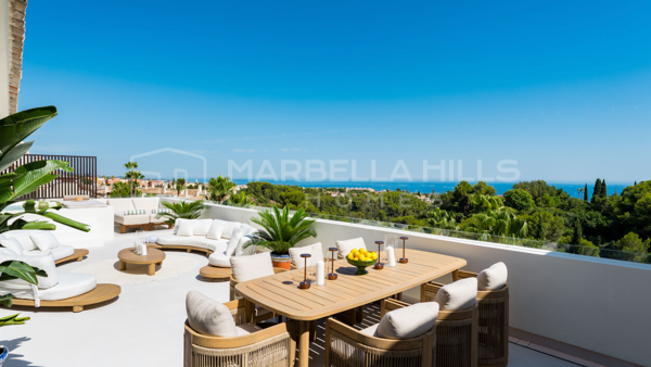 Ático reformado en venta en Condado de Sierra Blanca con vistas panorámicas al mar