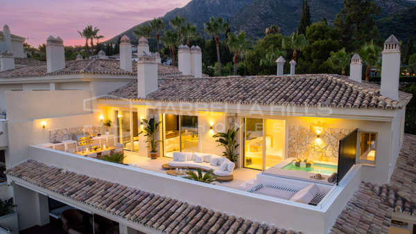 Ático reformado en venta en Condado de Sierra Blanca con vistas panorámicas al mar