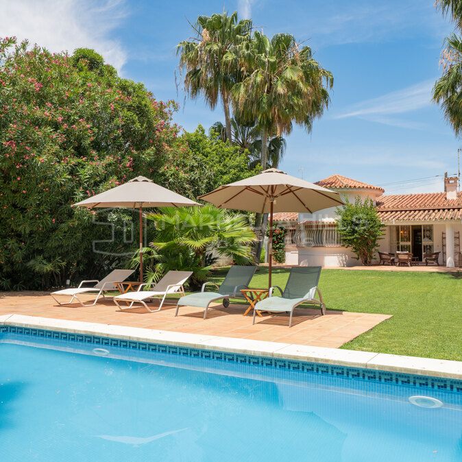 Beachside Villa with Renovation Potential in San Pedro Playa