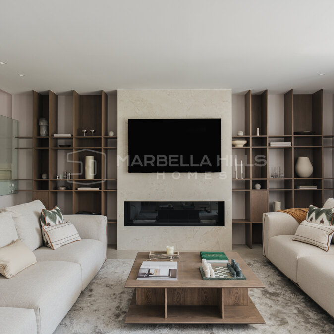 Renovated Luxury Duplex Garden Apartment for Sale in Alcores del Golf, Nueva Andalucía